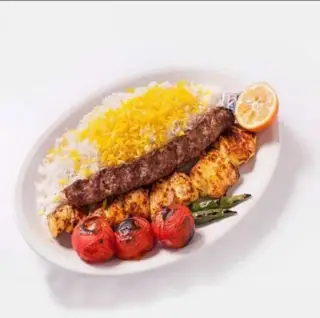 چلو کباب میکس ( جوجه و کوبیده )