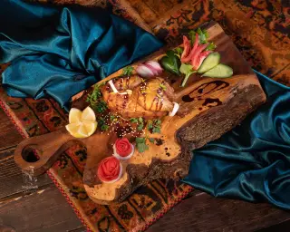چلو اکبر جوجه با سس انار